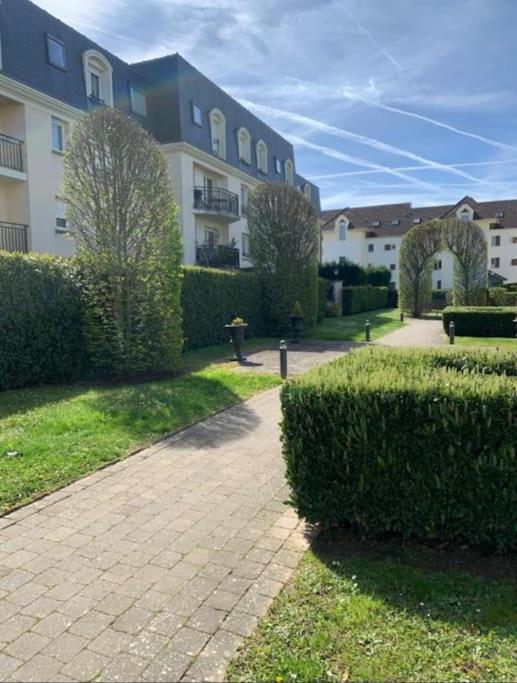Les Jardins De Magny. Apartment Luaran gambar