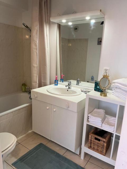 Les Jardins De Magny. Apartment Luaran gambar